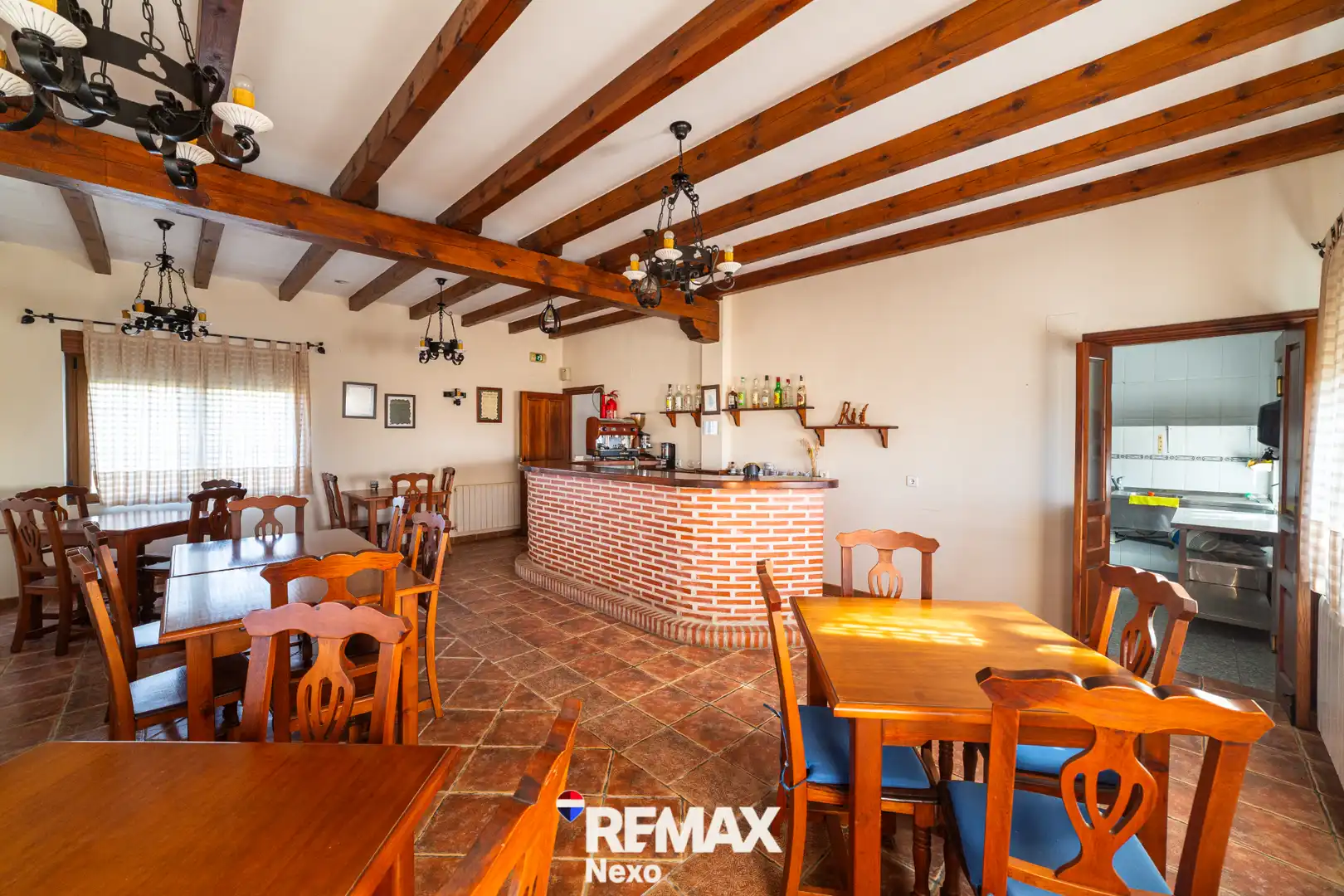 Buildings for sale in San Llorente