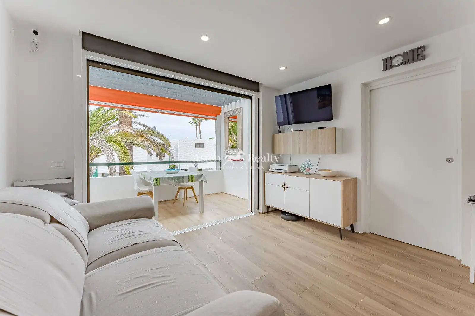 Bedroom of Attic for sale in Adeje  with Air Conditioner, Terrace and Swimming Pool