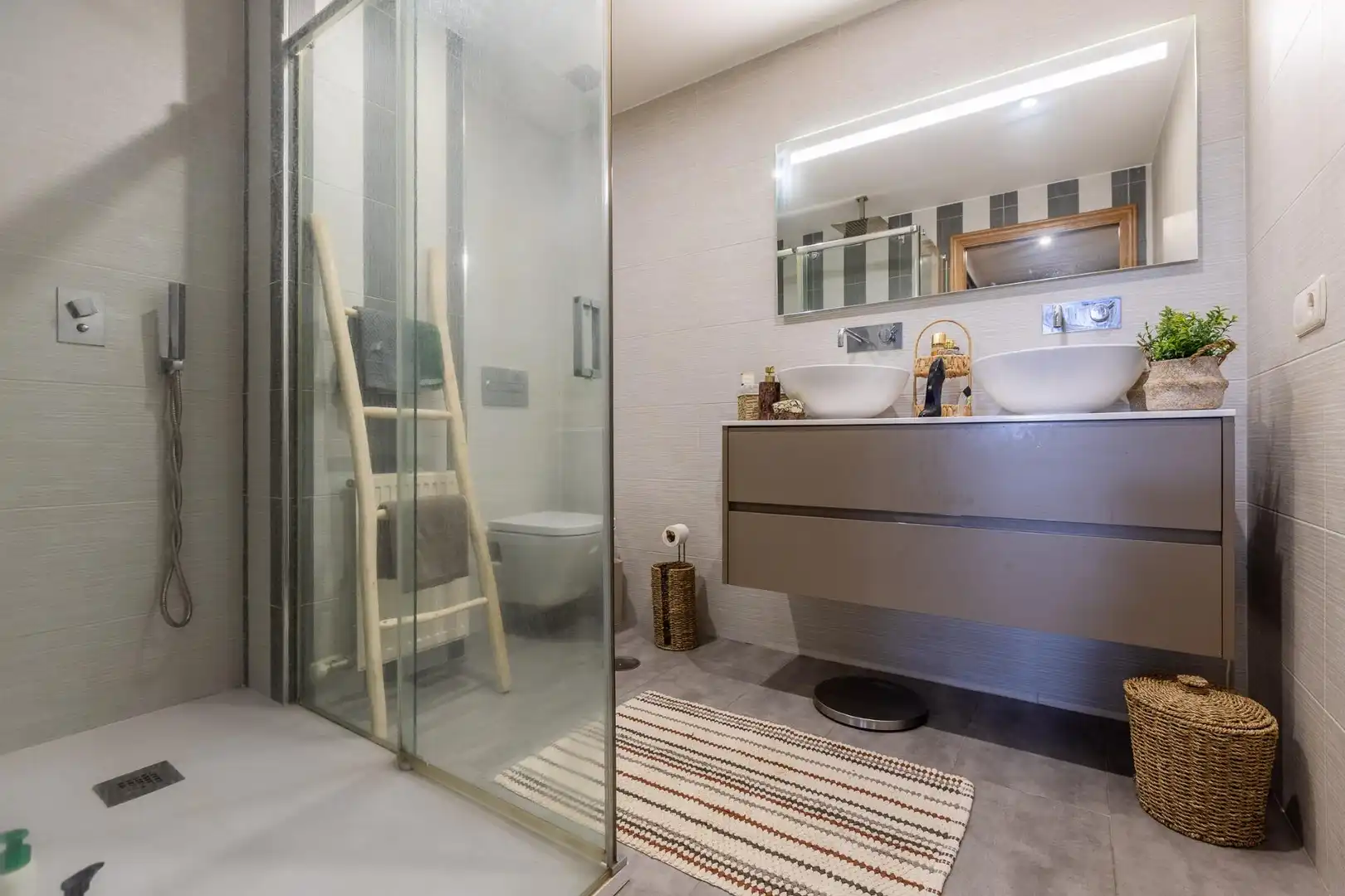 Baño de Dúplex en venta en A Coruña Capital  con Jardín privado, Trastero y Piscina comunitaria