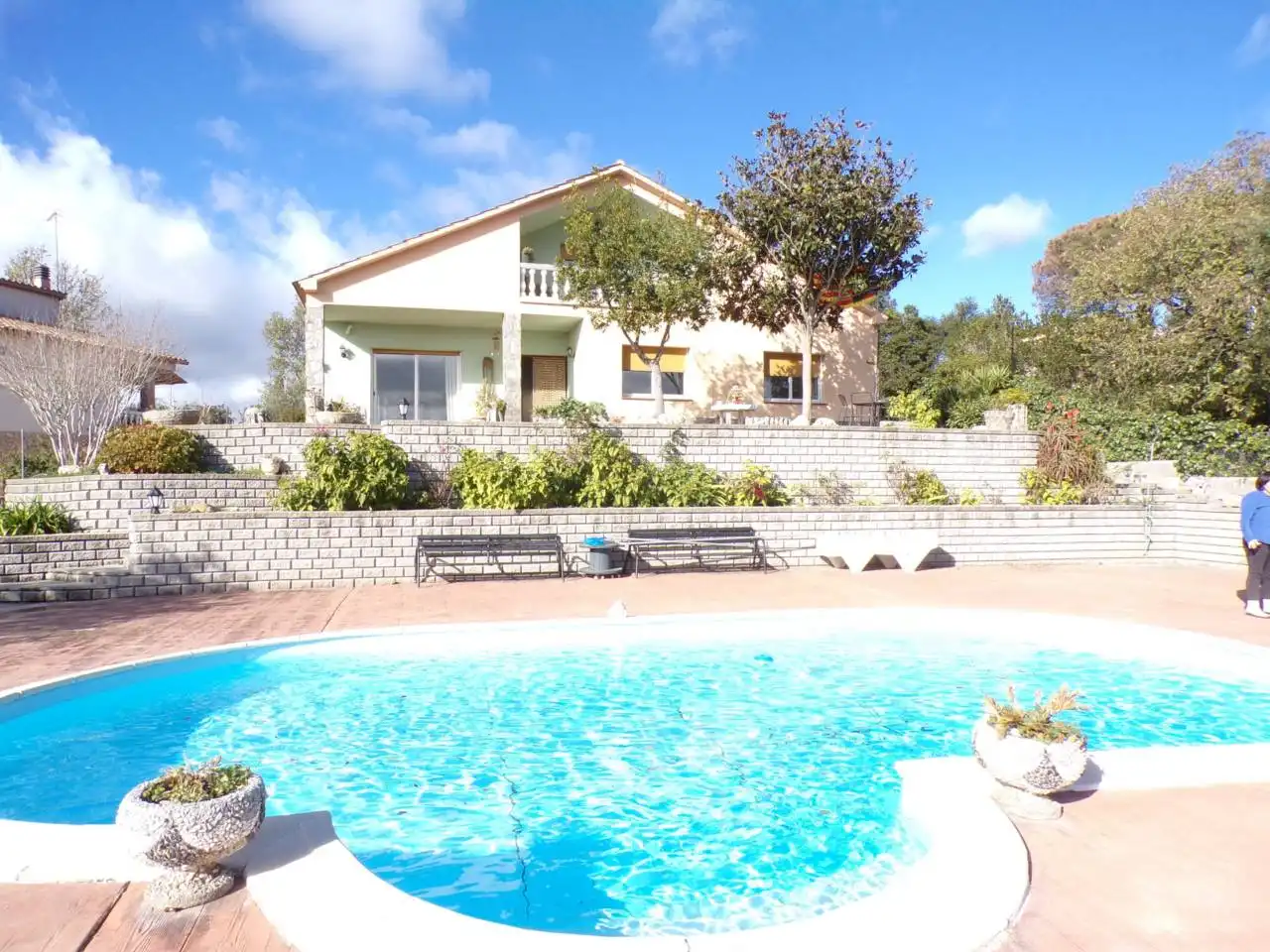 House with pool for sale in Calle breda 1