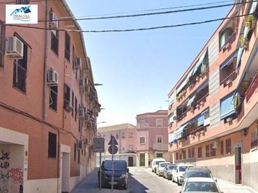 Flat with lift for sale in Calle BARRAGAN