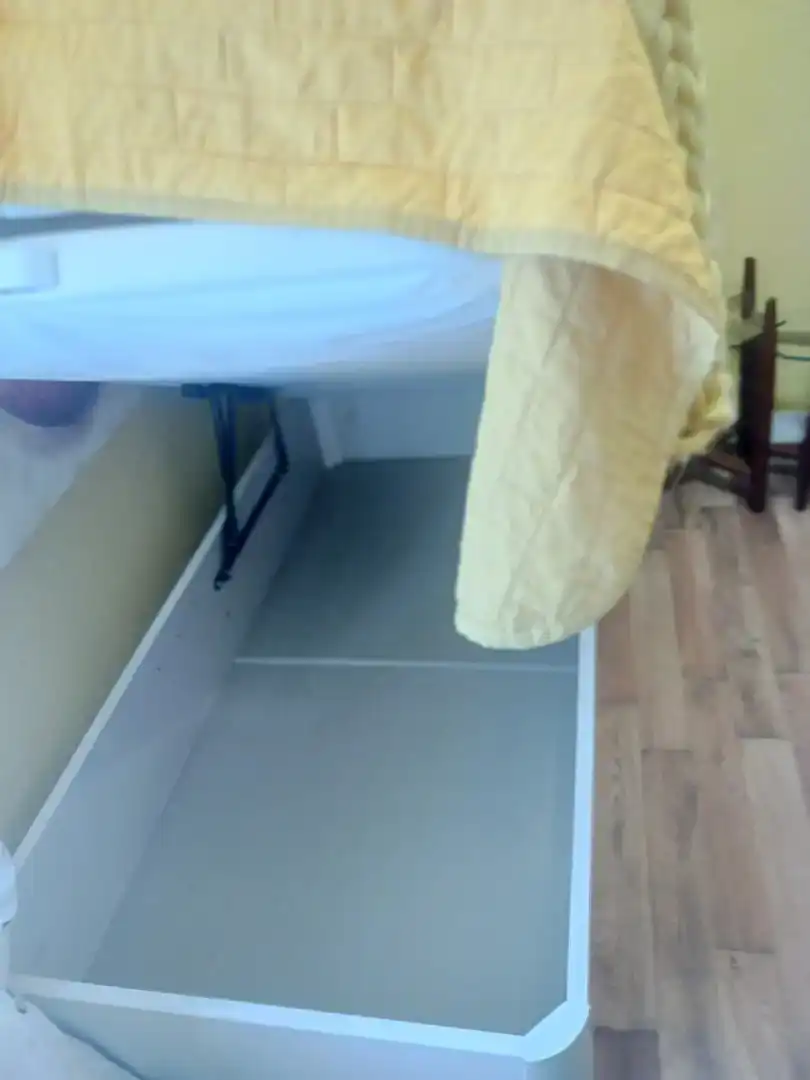Schlafzimmer von Wohnung zur untervermieten in Algete mit Möbliert, Ofen und Waschmaschine