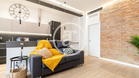 Photo 3 of Flat for rent in Carrer de Lorenzale, El Camp de l'Arpa del Clot, Barcelona Capital