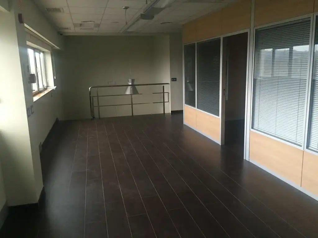 Office for rent in Arteixo  with Air Conditioner
