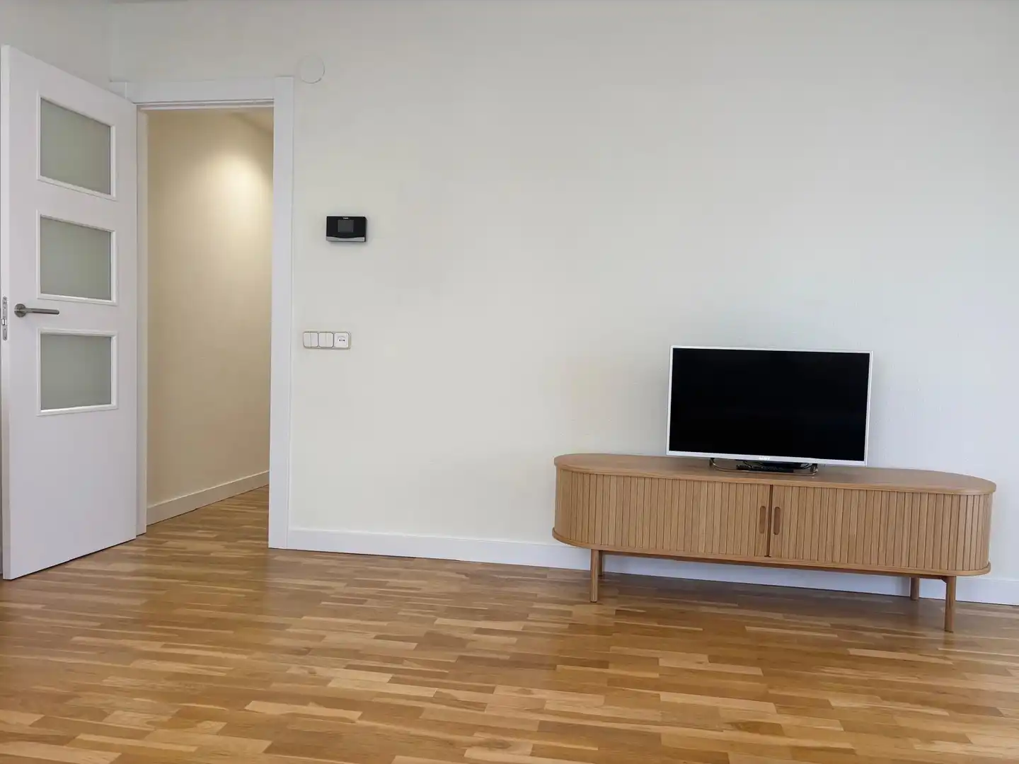 Living room of Flat for rent in  Pamplona / Iruña  with Heating, Parquet flooring and Terrace
