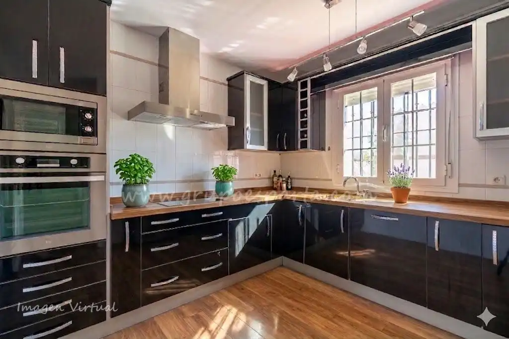 Kitchen of Detached homes for sale in Espartinas  with Air Conditioner, Heating and Oven