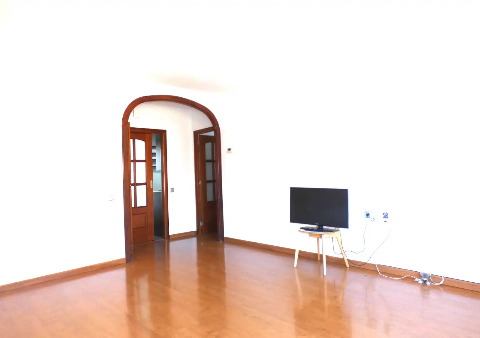 Sala d'estar de Pis en venda en Terrassa amb Calefacció, Forn i Balcó