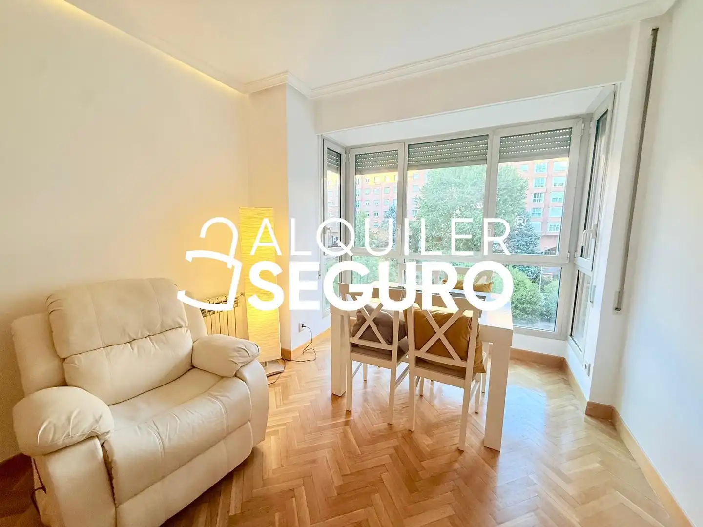 Bedroom of Flat for rent in Madrid  with Air Conditioner and Heating