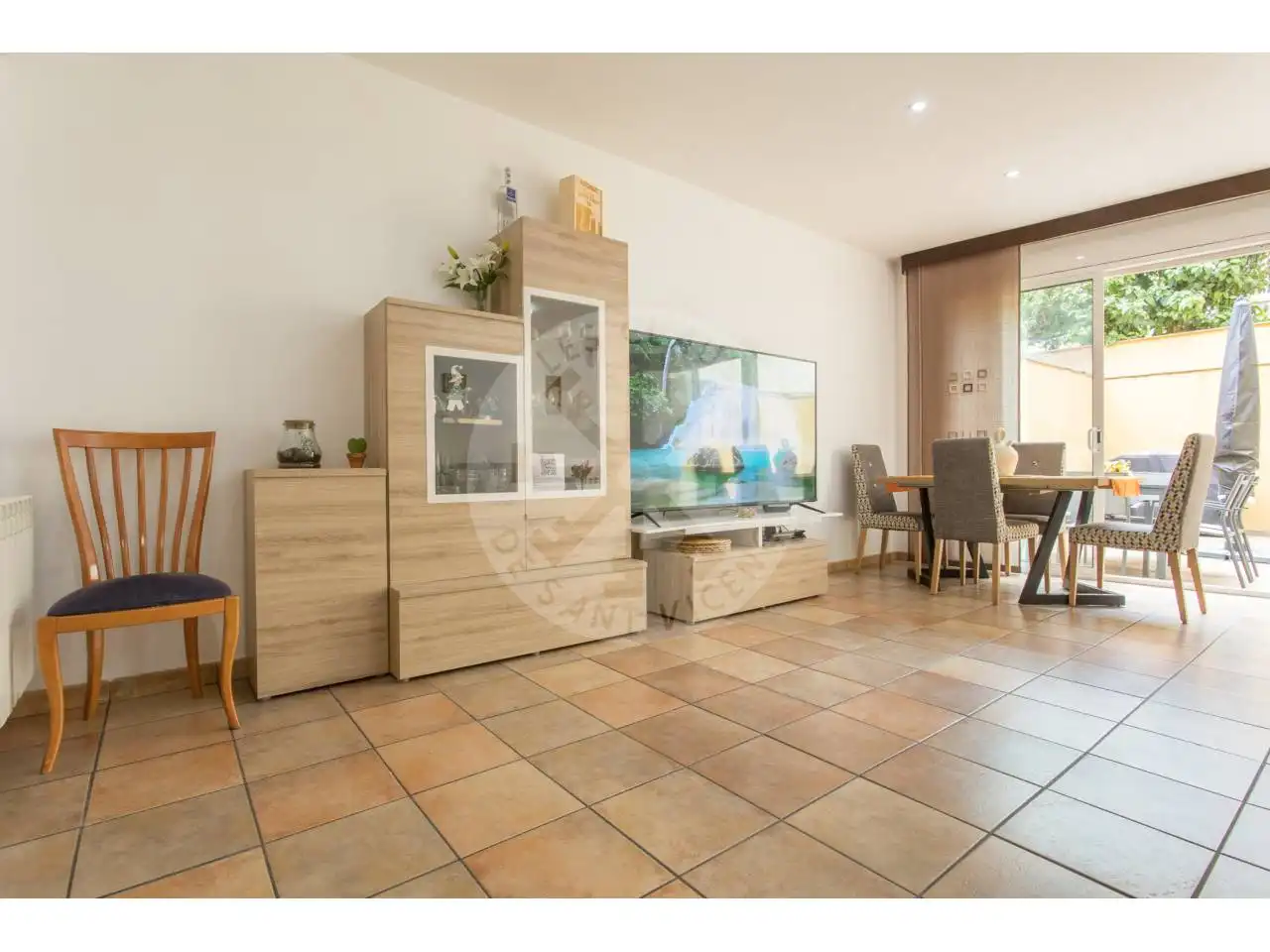 Sala de estar de Casa o chalet en venta en Terrassa con Aire acondicionado, Calefacción y Jardín privado
