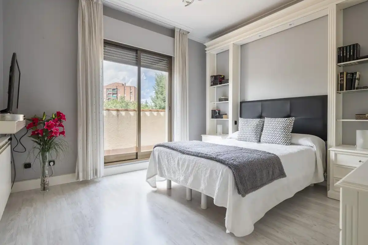 Dormitori de Casa o xalet en venda en Rivas-Vaciamadrid amb Aire condicionat, Calefacció i Jardí privat