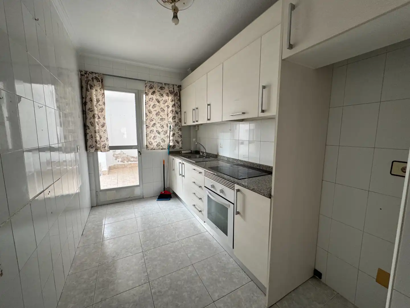 Cocina de Planta baja en venta en San Pedro del Pinatar con Aire acondicionado, Calefacción y Jardín privado