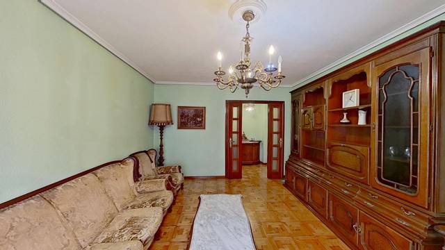 Piso en Venta en Torrelavega - C/ Manuel Llano en Centro