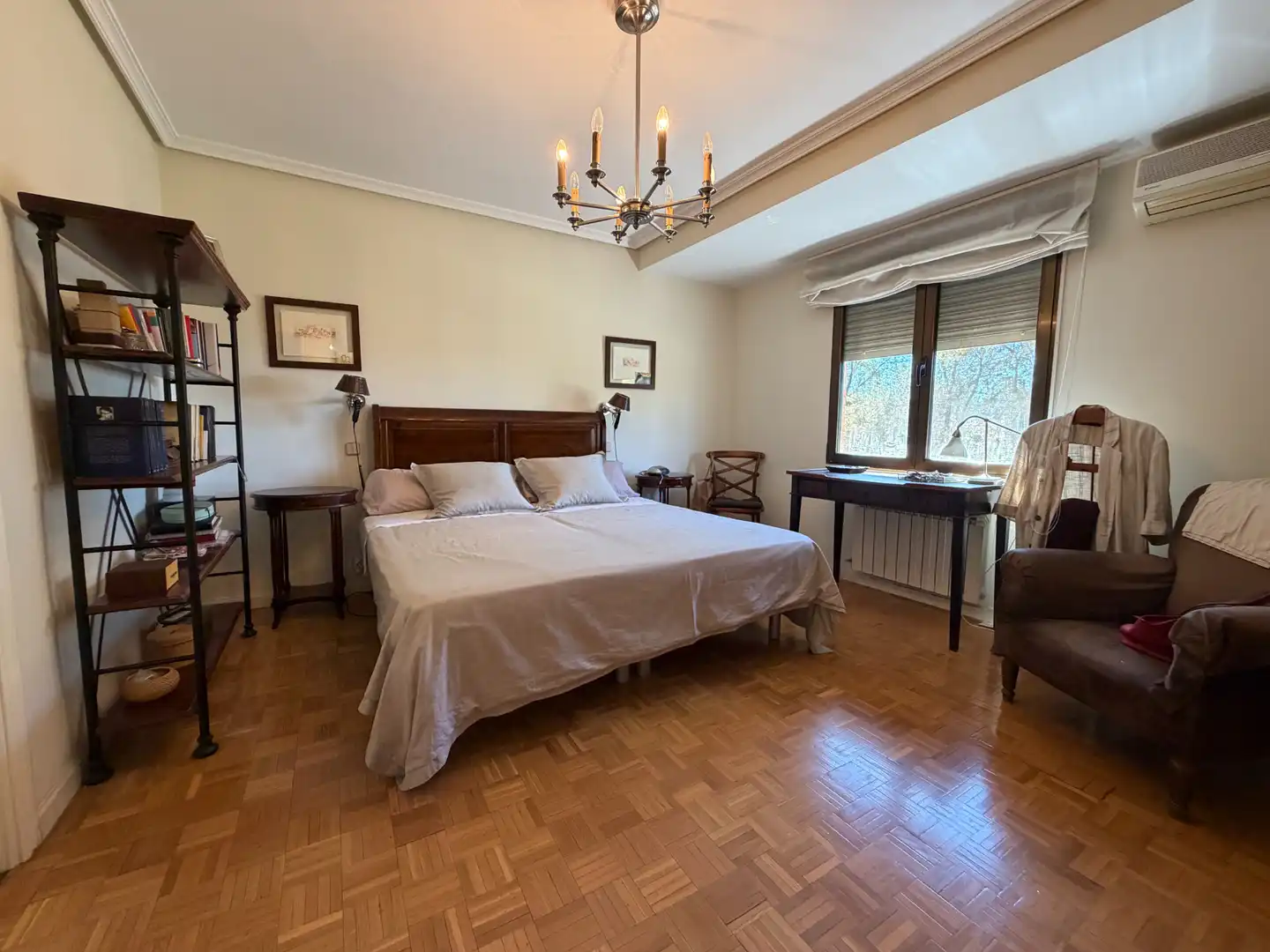 Habitación de Casa adosada en venta en Guadalajara con Calefacción