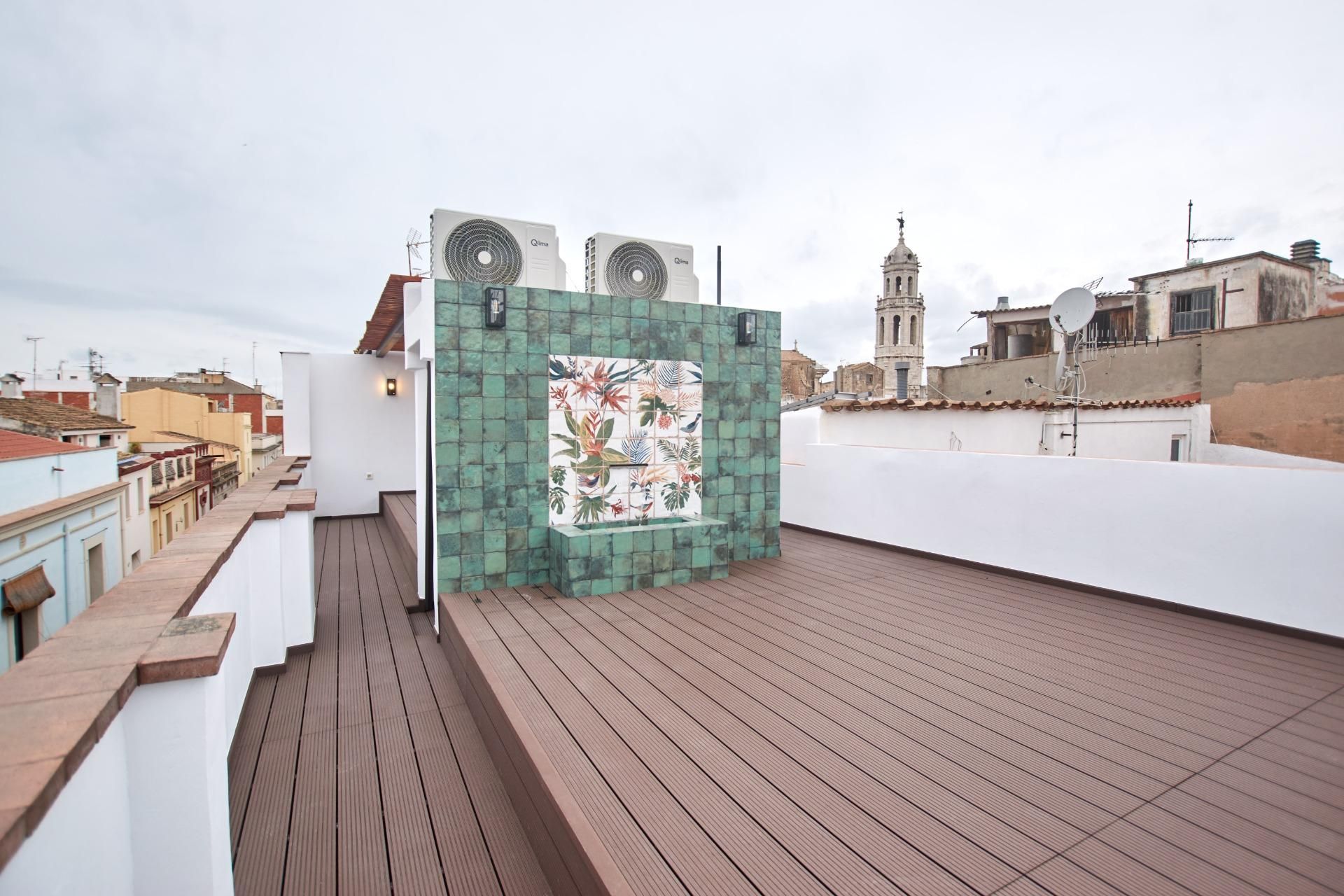 Terrassa de Casa o xalet en venda en Vilanova i la Geltrú amb Aire condicionat, Calefacció i Terrassa