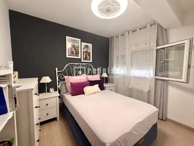 Bedroom of Flat for sale in Madrid  with Air Conditioner, Heating and Private garden
