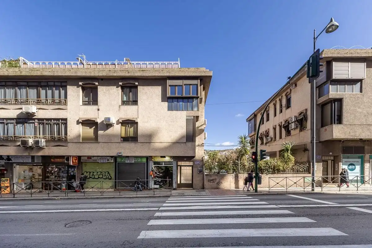Appartement avec ascenseur à louer à Genil, imagen 2
