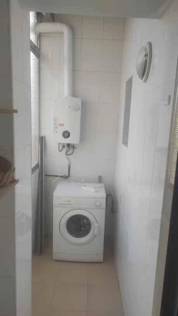 Baño de Apartamento de alquiler en Cáceres con Aire acondicionado, Calefacción y Amueblado