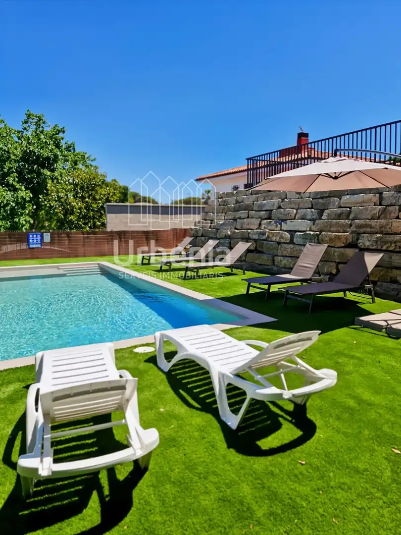Piscina de Casa o chalet en venta en Tordera con Aire acondicionado, Calefacción y Terraza