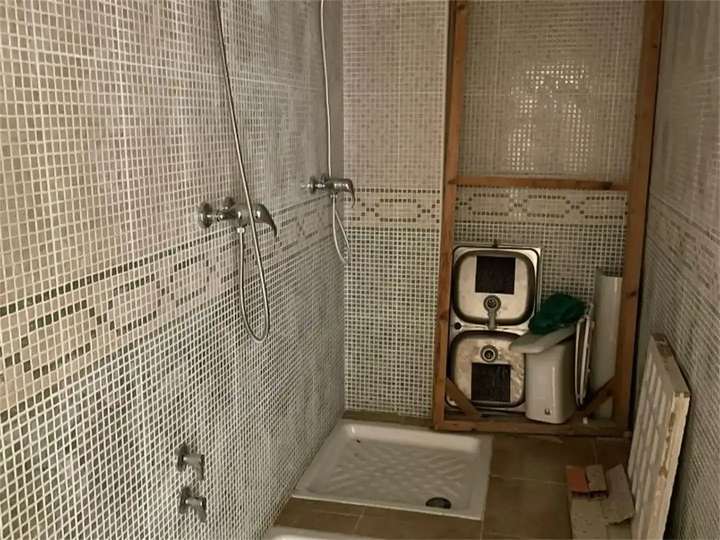 Badezimmer von Geschaftsraum zur Miete in Fortuna