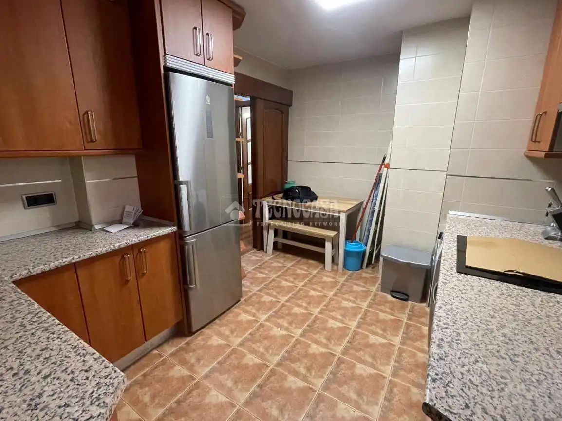 Cocina de Piso en venta en Madrid con Calefacción