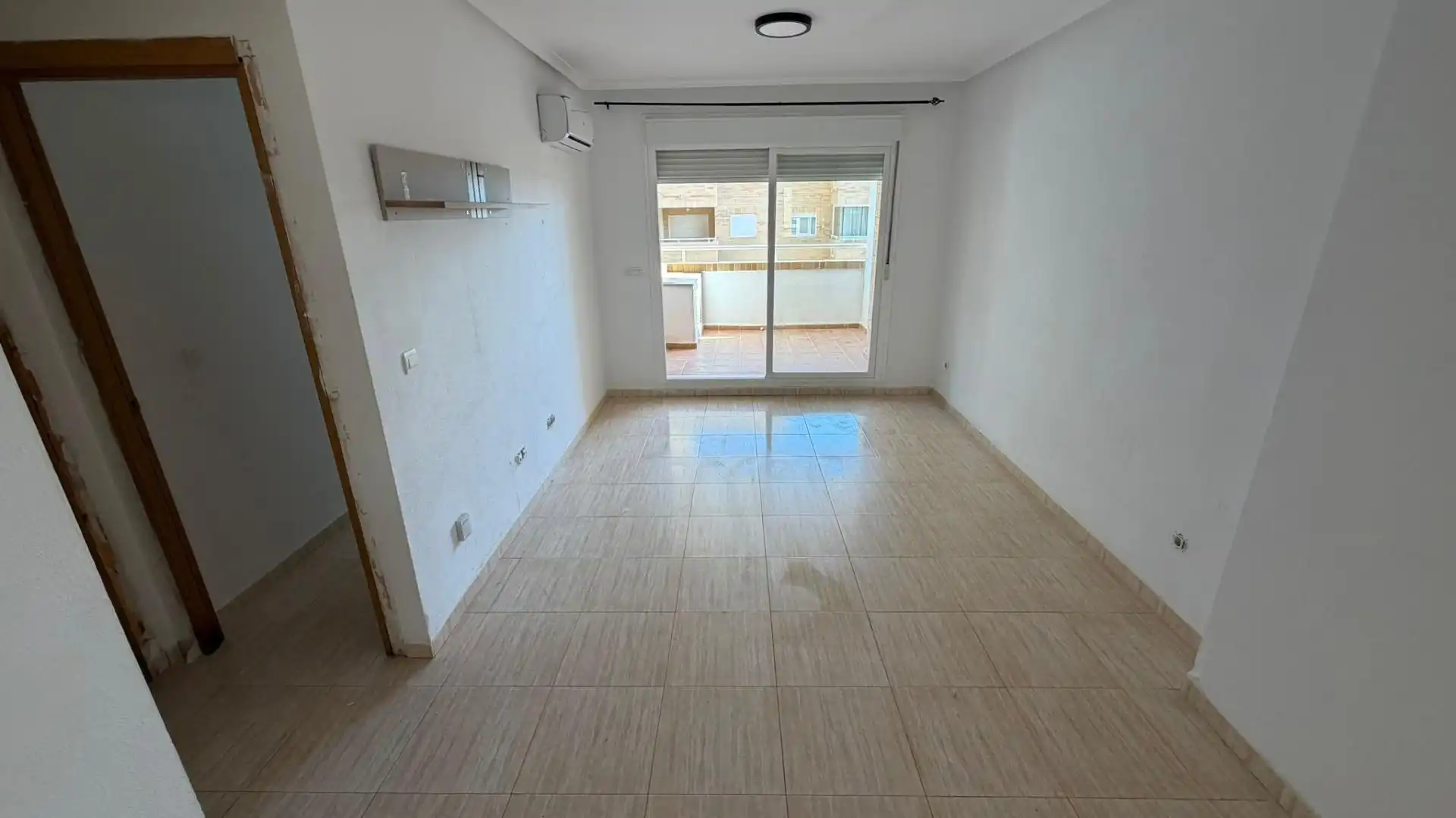 Apartment with terrace for sale in Avenida CENTRAL 44, imagen 5