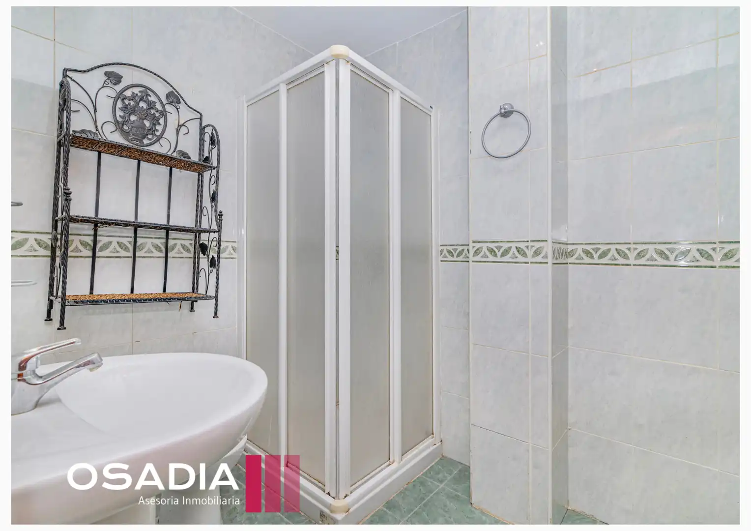 Baño de Piso en venta en La Zubia