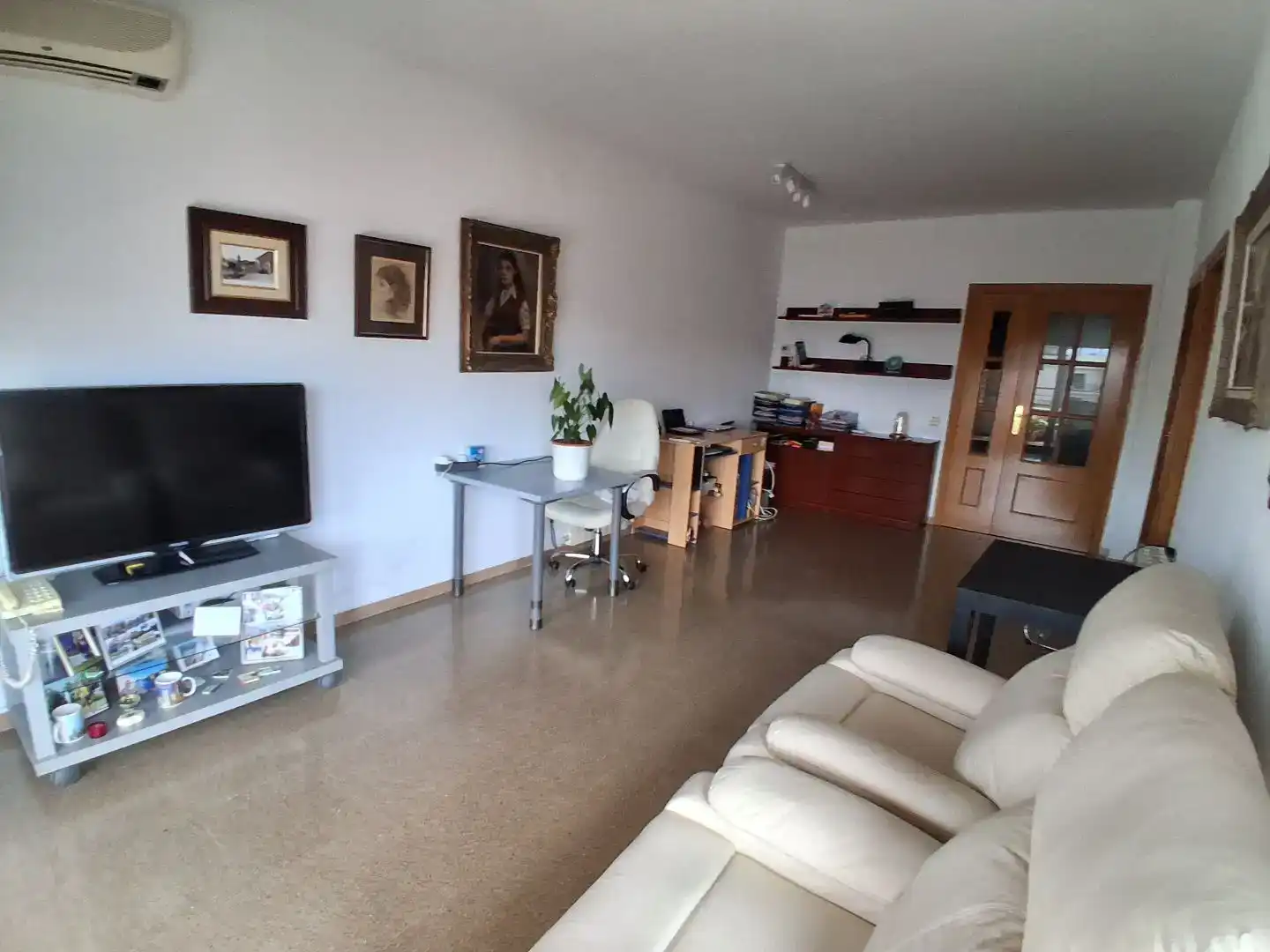 Sala de estar de Piso en venta en Figueres con Aire acondicionado, Piscina y Balcón
