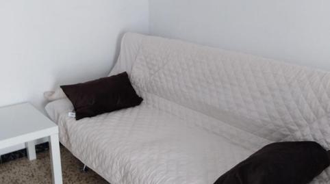 Foto 3 de Planta baixa de lloguer a Claudio Guerín, El Plantinar – Avda. La Paz - El Juncal, Sevilla