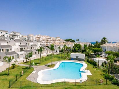 Exterior view of Planta baja for sale in Estepona  with Air Conditioner and Terrace