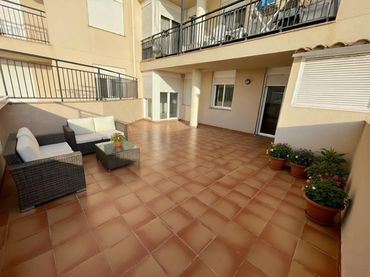 Apartment with lift for sale in El Maset