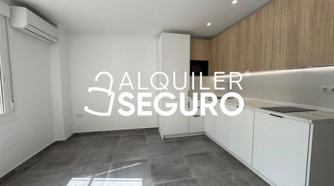 Foto 5 de Piso de alquiler en Arenisca, Santa Cristina - San Rafael, Málaga Capital