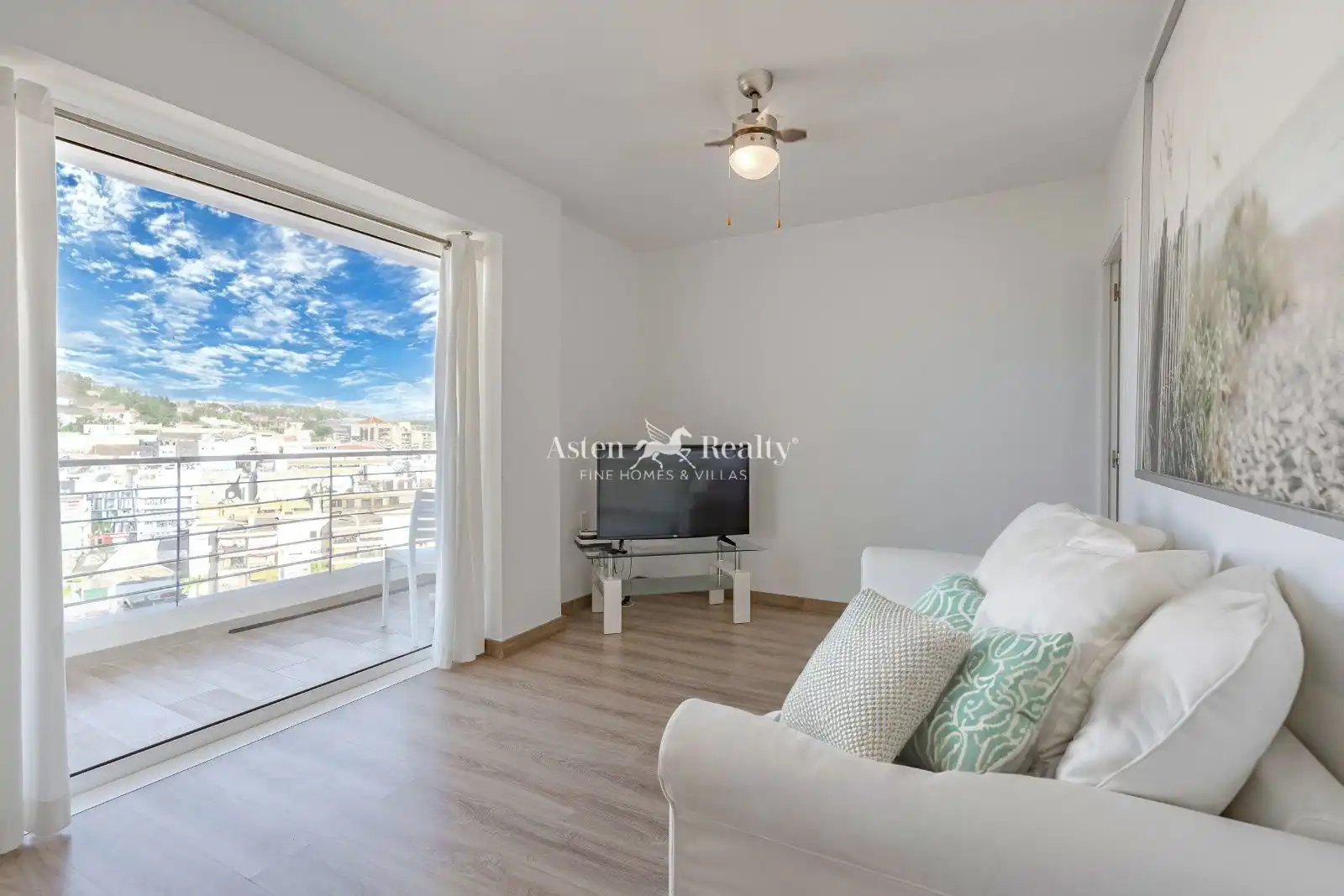 Sala d'estar de Apartament en venda en Arona amb Terrassa, Piscina i Moblat