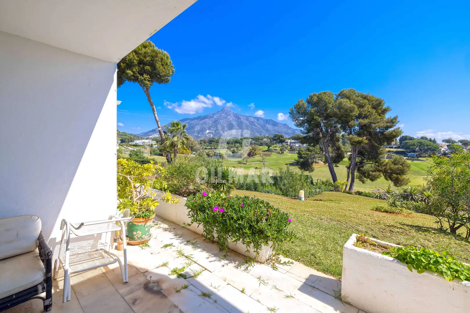 Jardí de Apartament en venda en Marbella amb Jardí privat, Piscina i Balcó