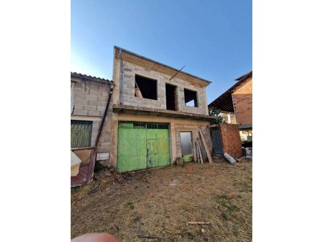 Casa-chalet en Venta en TRAS DA ESCOLA en Larouco