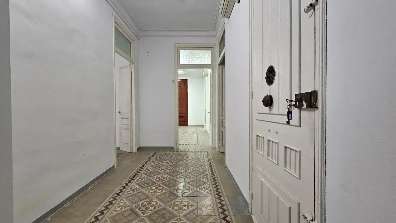 Gebäude zum Verkauf in Figueres