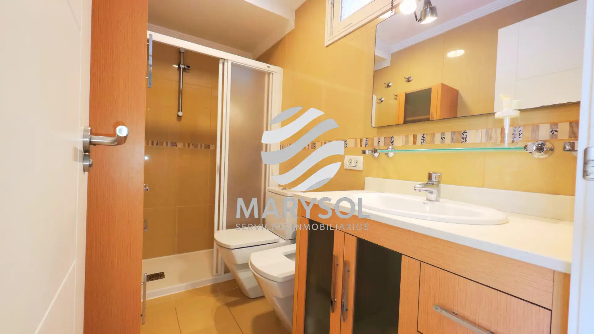 Baño de Apartamento de alquiler en San Bartolomé de Tirajana con Terraza, Amueblado y Horno