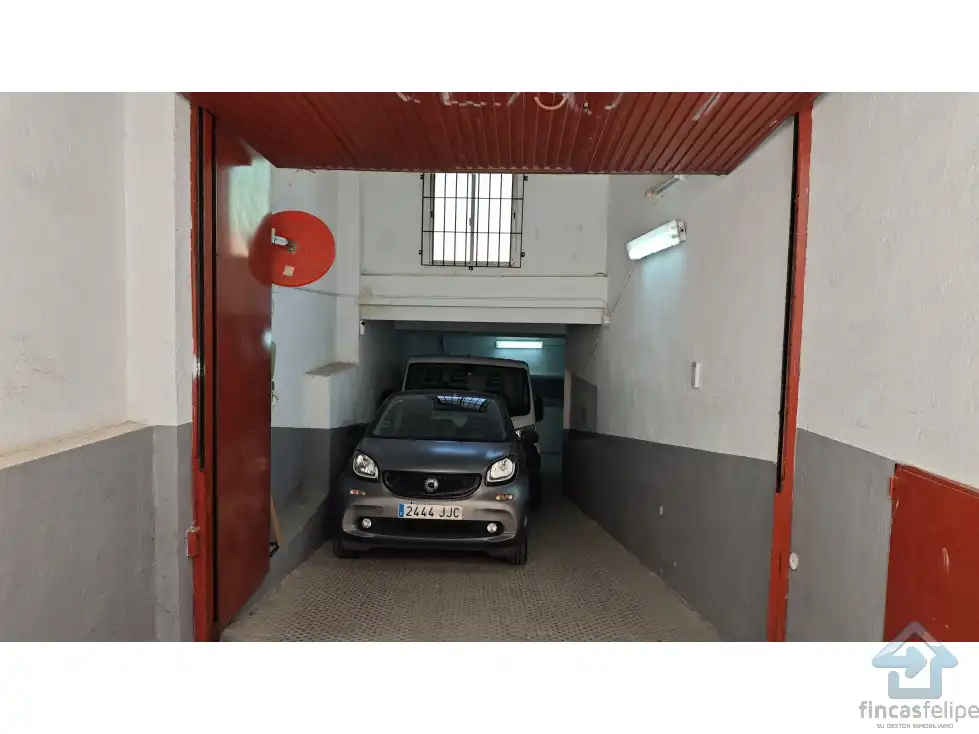Parking de Local en venta en Madrid con Calefacción