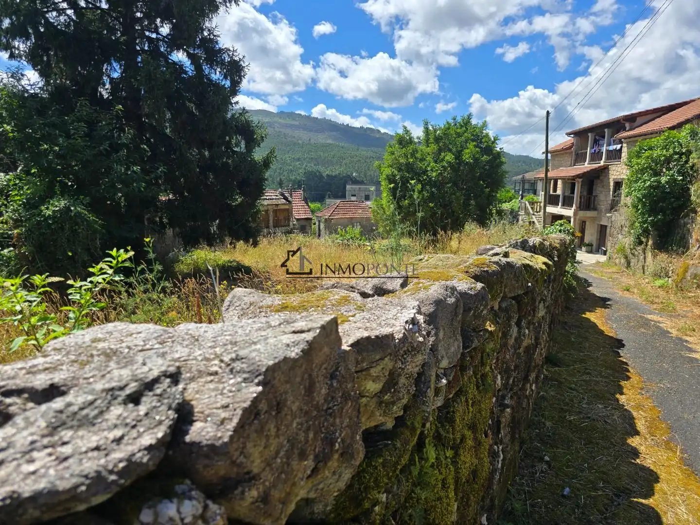 Casa o xalet en venda en Cotobade amb Jardí privat