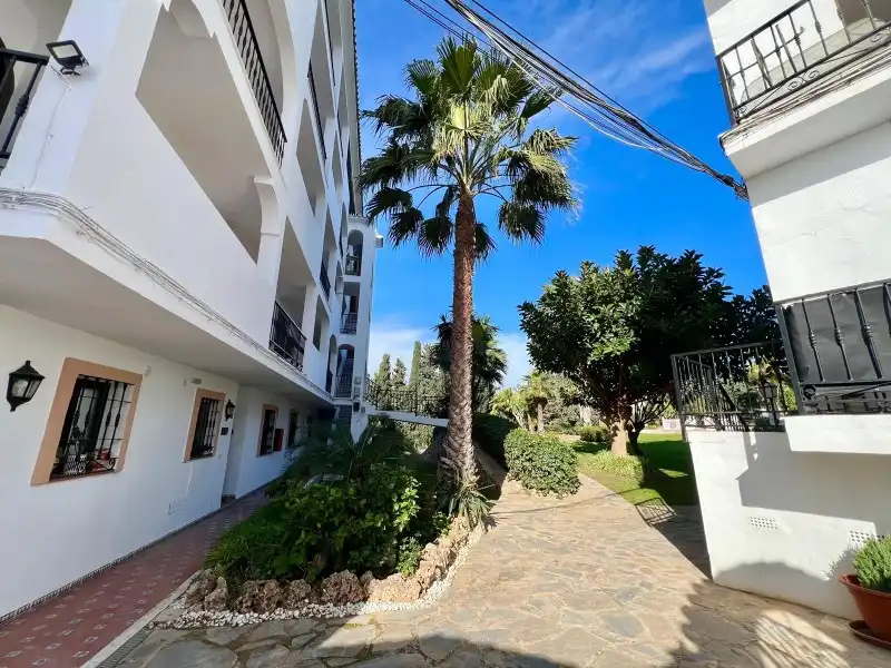 Exterior view of Flat for sale in Mijas  with Air Conditioner, Terrace and Swimming Pool