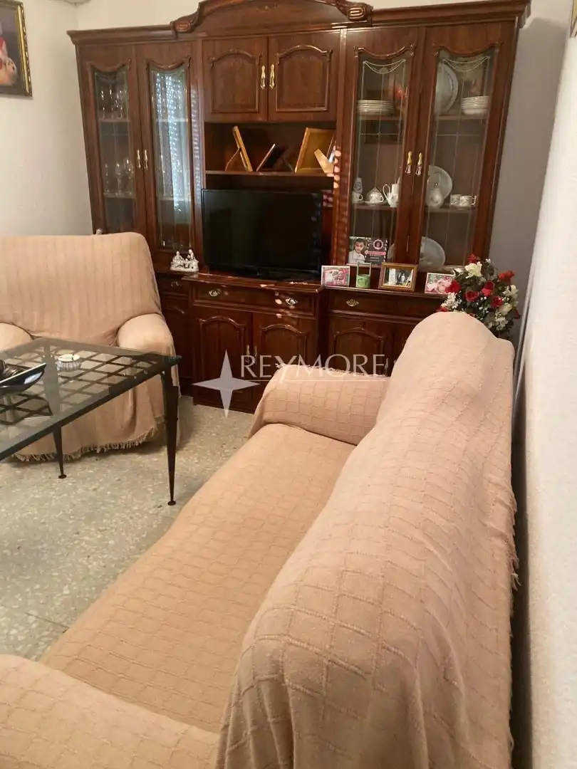 Sala d'estar de Casa o xalet en venda en Guadalcázar amb Aire condicionat, Terrassa i Traster