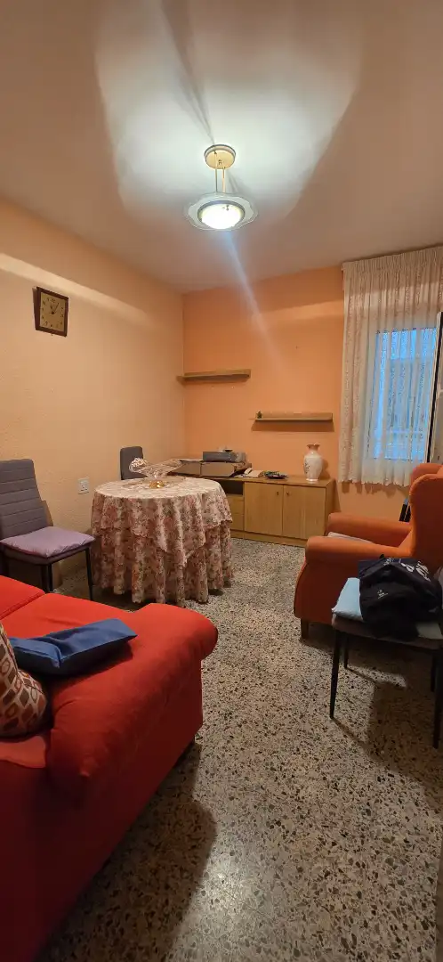 Sala de estar de Piso en venta en Santa Coloma de Gramenet con Aire acondicionado, Calefacción y Horno
