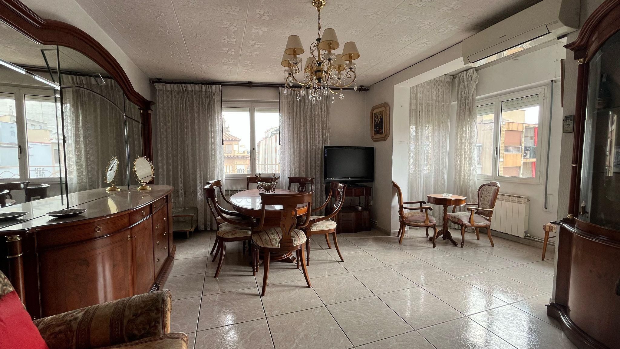 Dining room of Flat for sale in Monzón  with Air Conditioner, Heating and Balcony