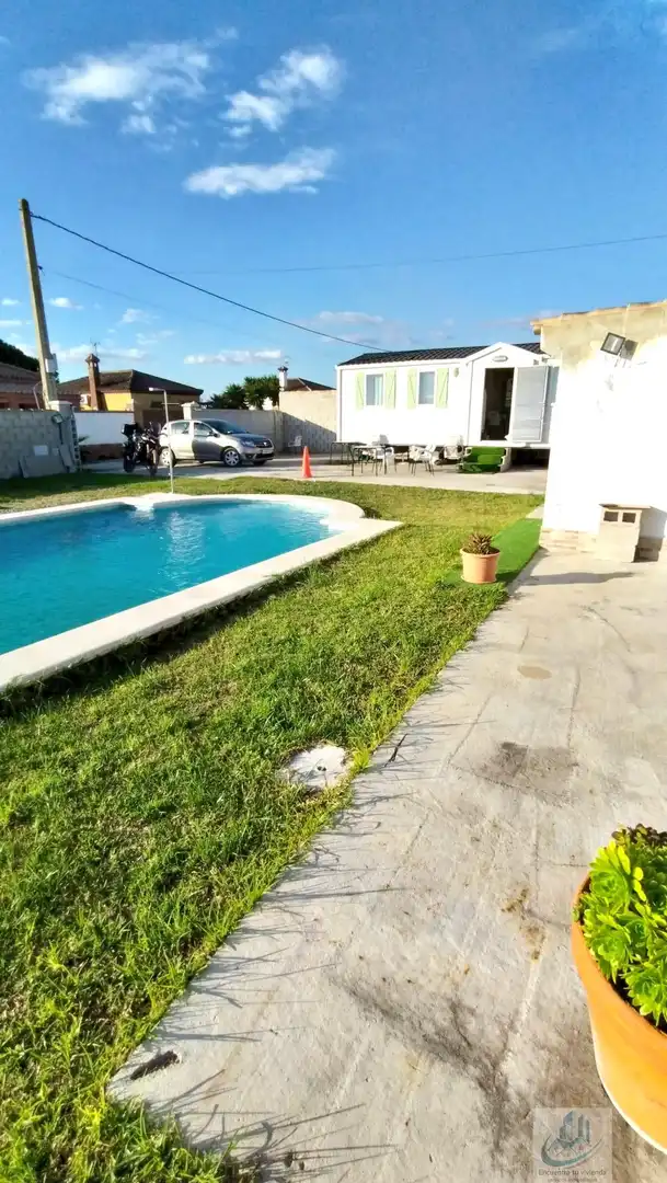 Schwimmbecken von Haus oder Chalet zum Verkauf in Chiclana de la Frontera