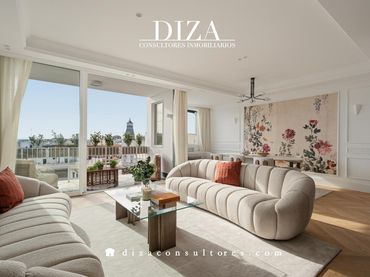 Flat with lift for sale in Calle de Santa Engracia