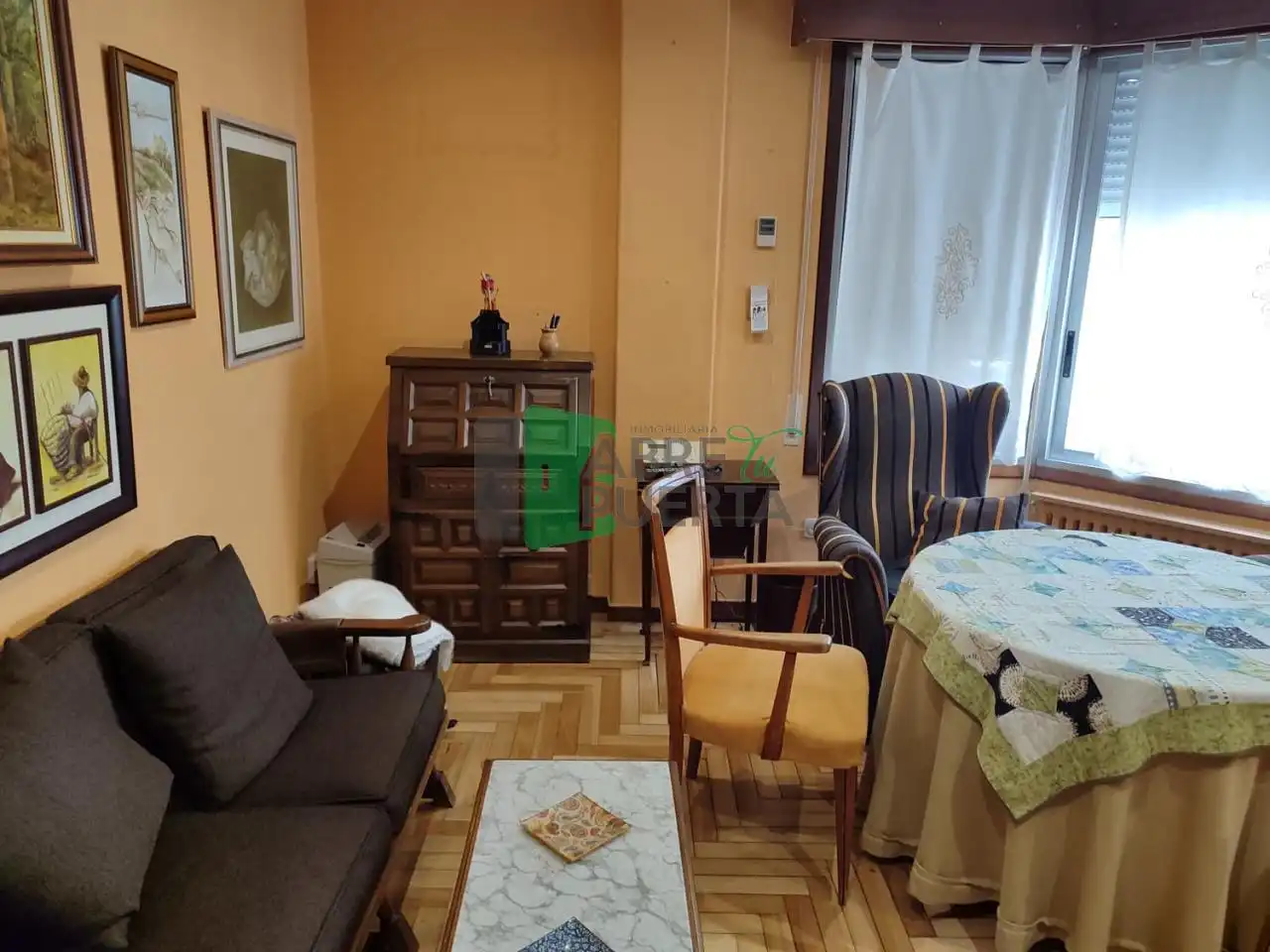 Living room of Flat for sale in Ourense Capital   with Heating, Parquet flooring and Storage room