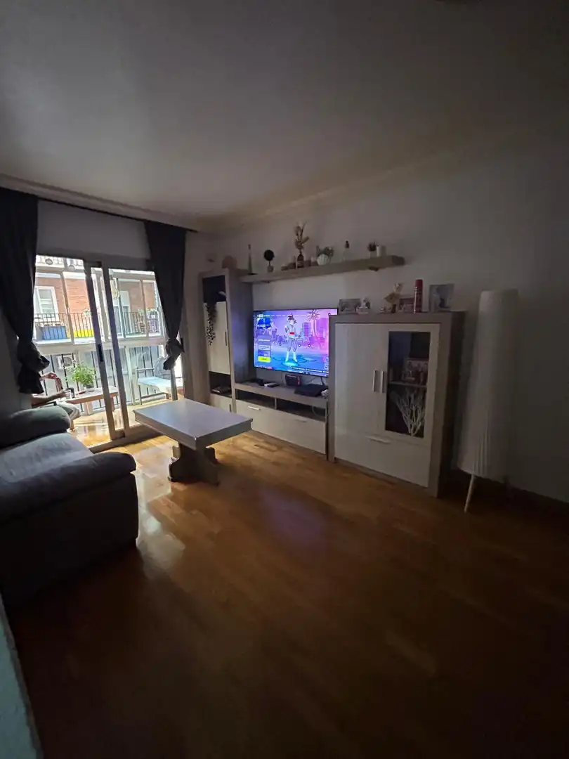 Pis amb terrassa en venda a Avenida MADRID 12