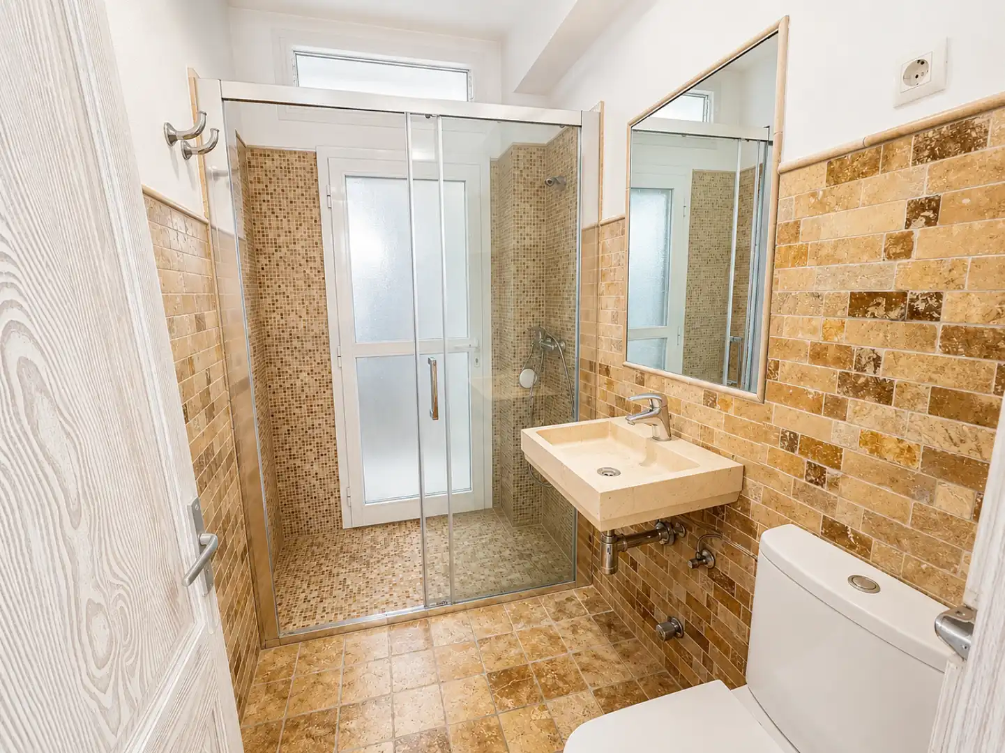 Baño de Casa adosada de alquiler en Pollença con Aire acondicionado, Calefacción y Terraza