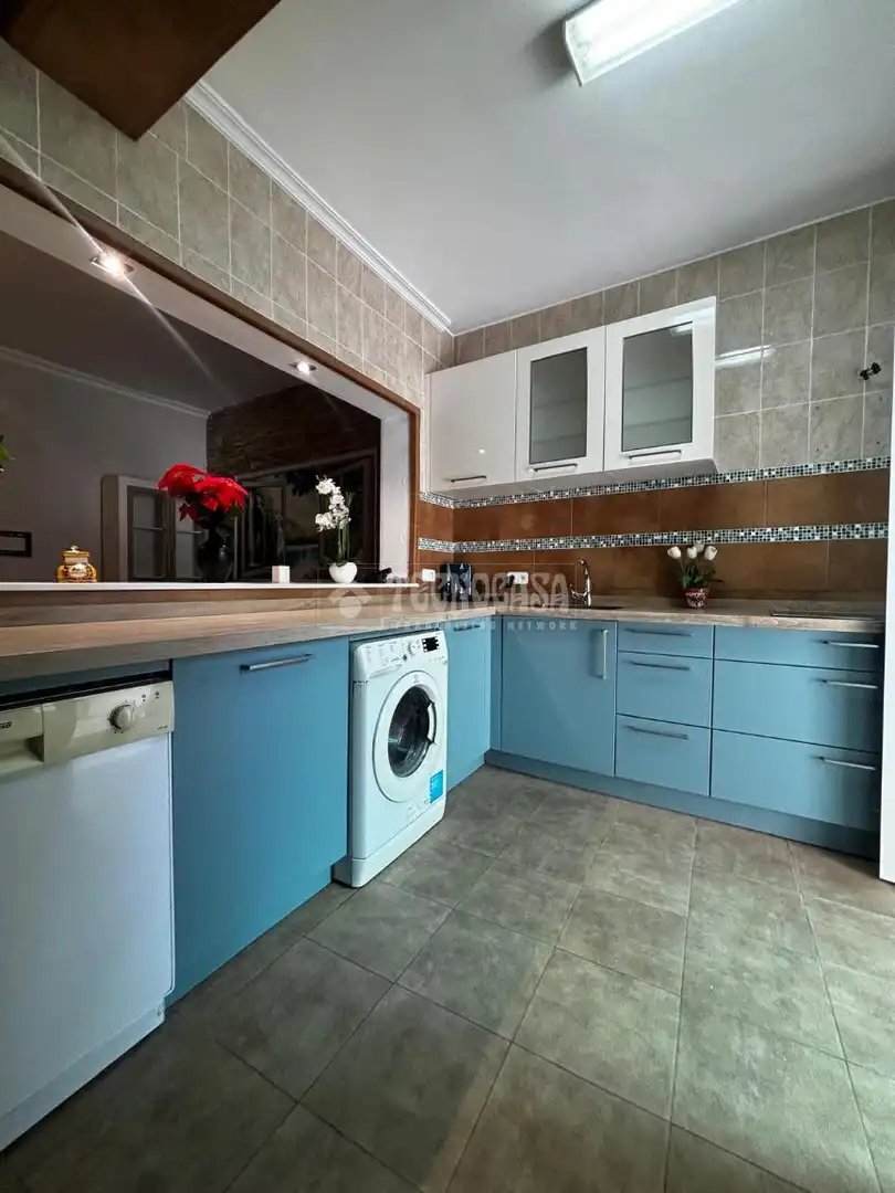 Kitchen of Houses for sale in Sevilla  with Air Conditioner