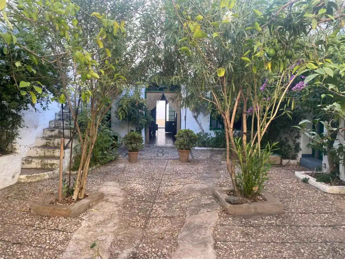 Jardí de Planta baixa en venda en Fuente del Maestre amb Jardí privat, Traster i Moblat