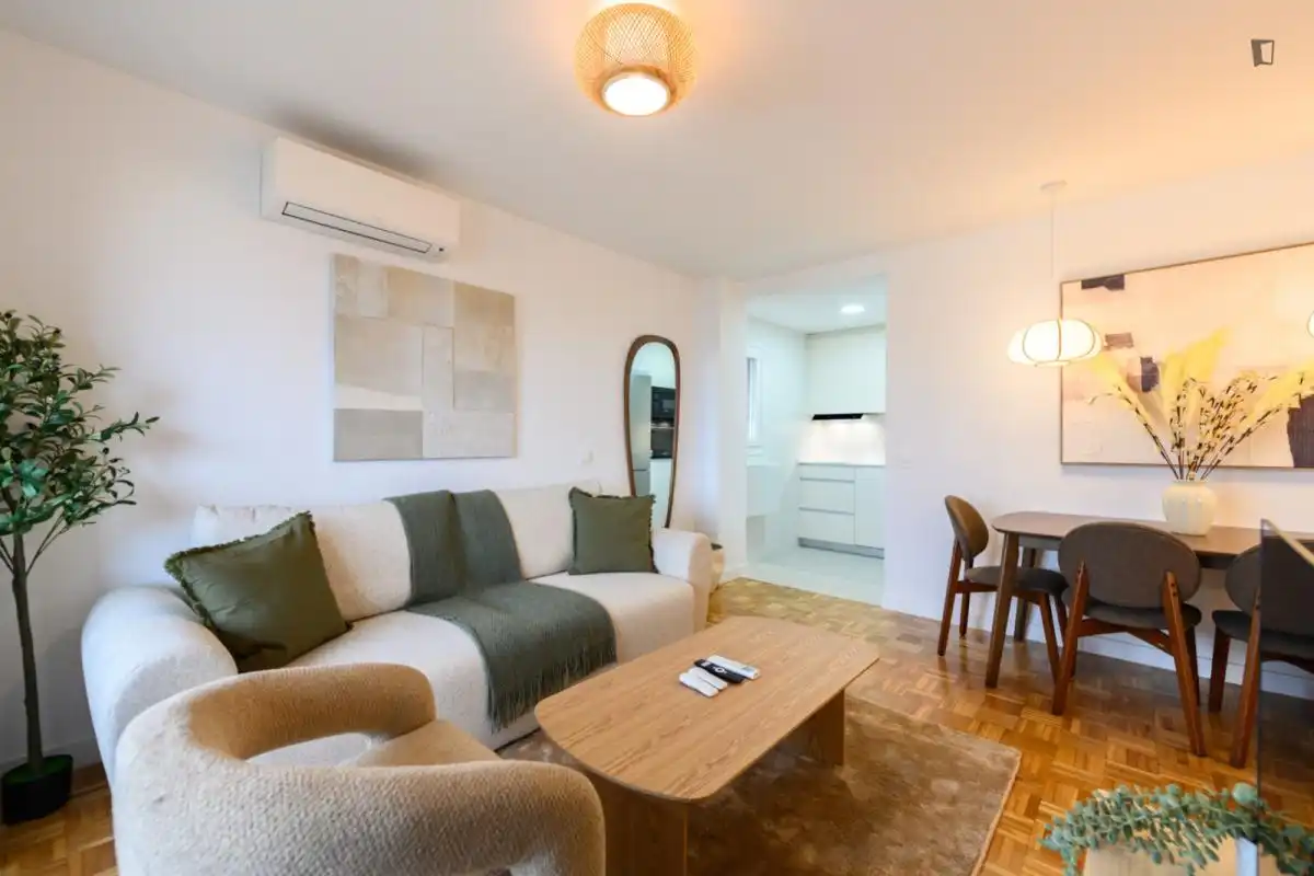 Wohnzimmer von Wohnungen zur Miete in Madrid mit Klimaanlage, Heizung und Möbliert